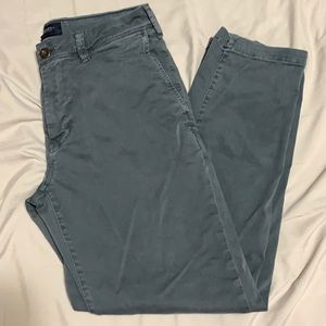 American Eagle Men’s Slim Straight Extreme Flex pants-very good used condition